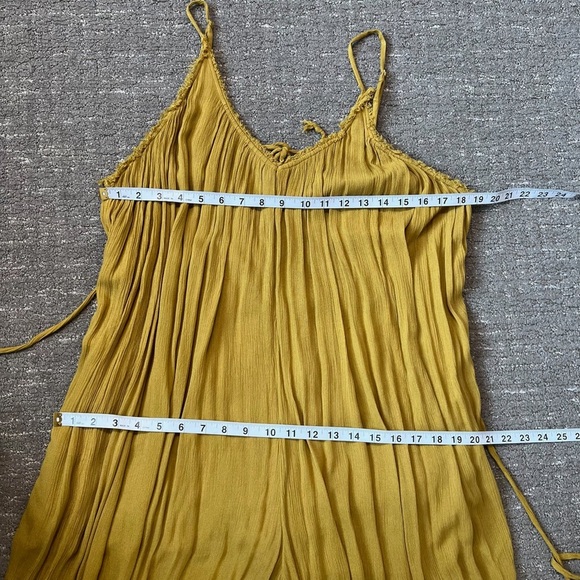 Urban Outfitters Kiari Wide Leg Jumpsuit in Saffron Size Small - Picture 3 of 7